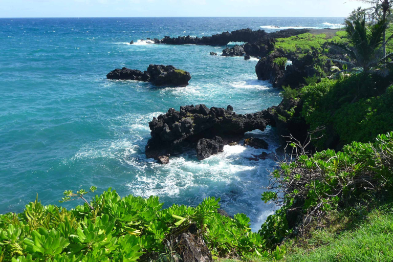 Valley Isle Excursions Road To Hana Waianapanapa State Park Coast