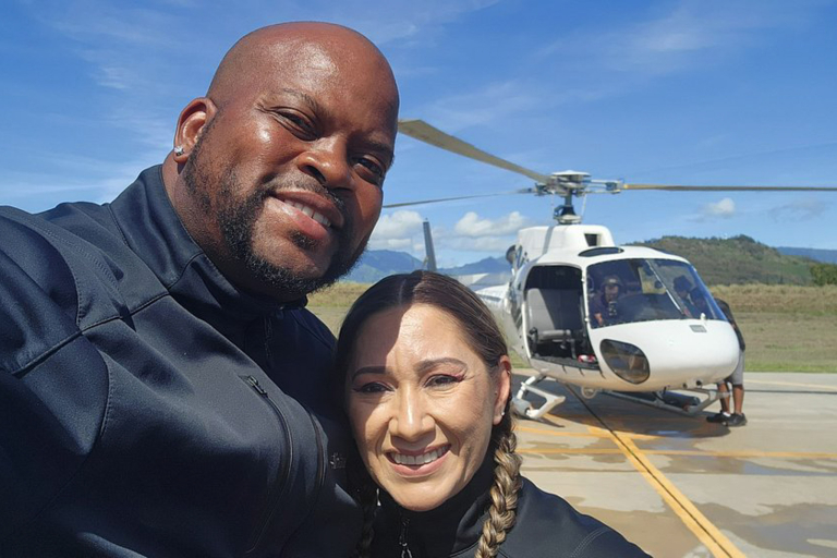Airkauaihelicopters Doors Off Kauai Helicopter Tour Couple Smiling