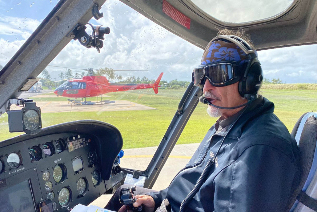Airkauaihelicopters Doors Off Kauai Helicopter Tour Experience Pilot