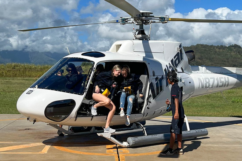 Airkauaihelicopters Doors Off Kauai Helicopter Tour Guests Experience