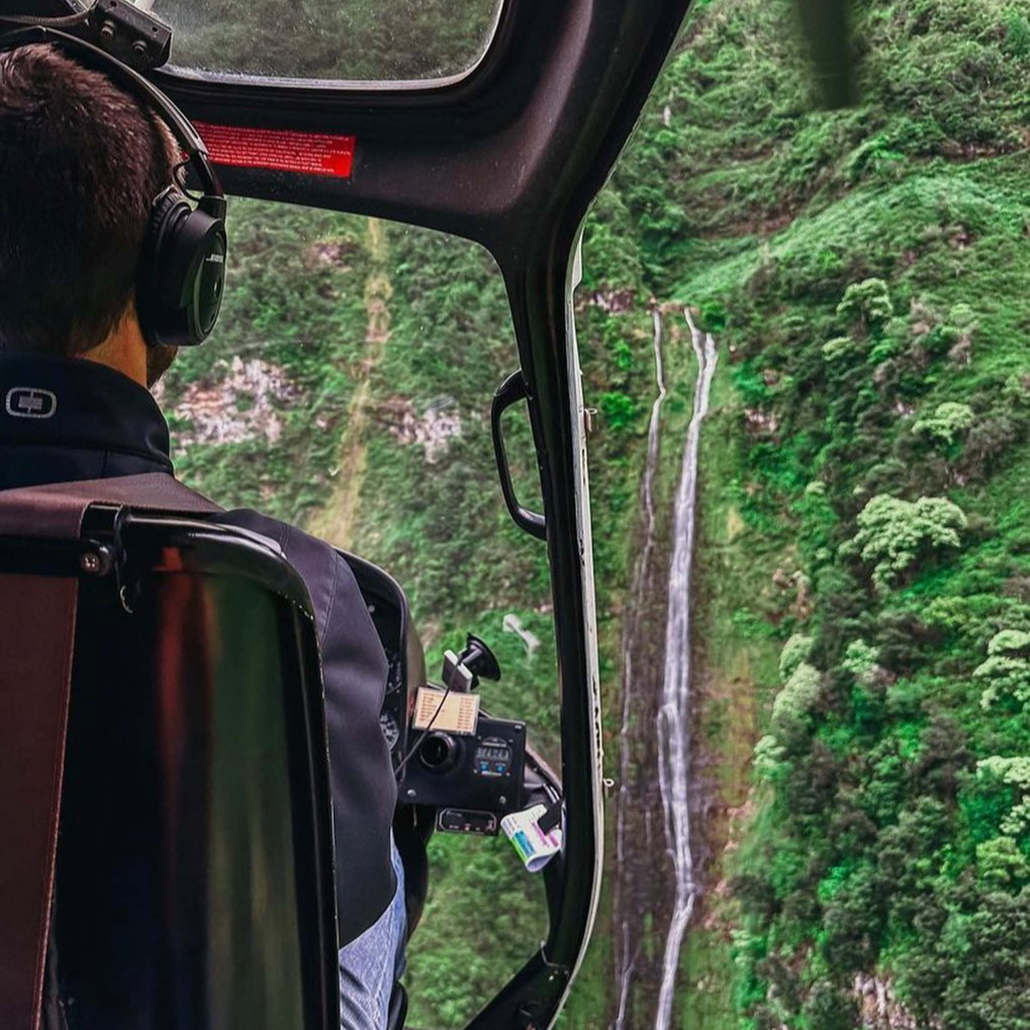 Airmaui Maui Complete Island Helicopter Tour Maui Mountains Inside Heli View