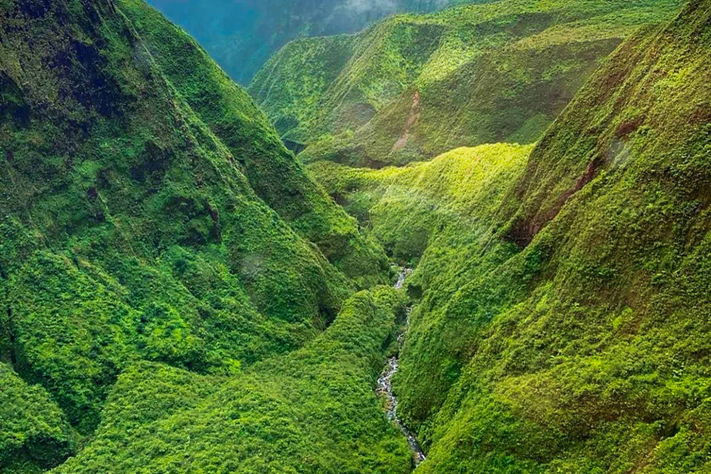 Beautiful West Maui Mountains Sunshine Helicopters