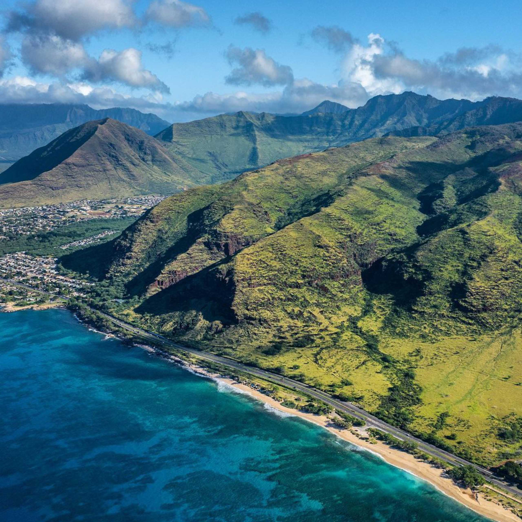 Bluehawaiian Oahu Complete Helicopter Tour Landscape