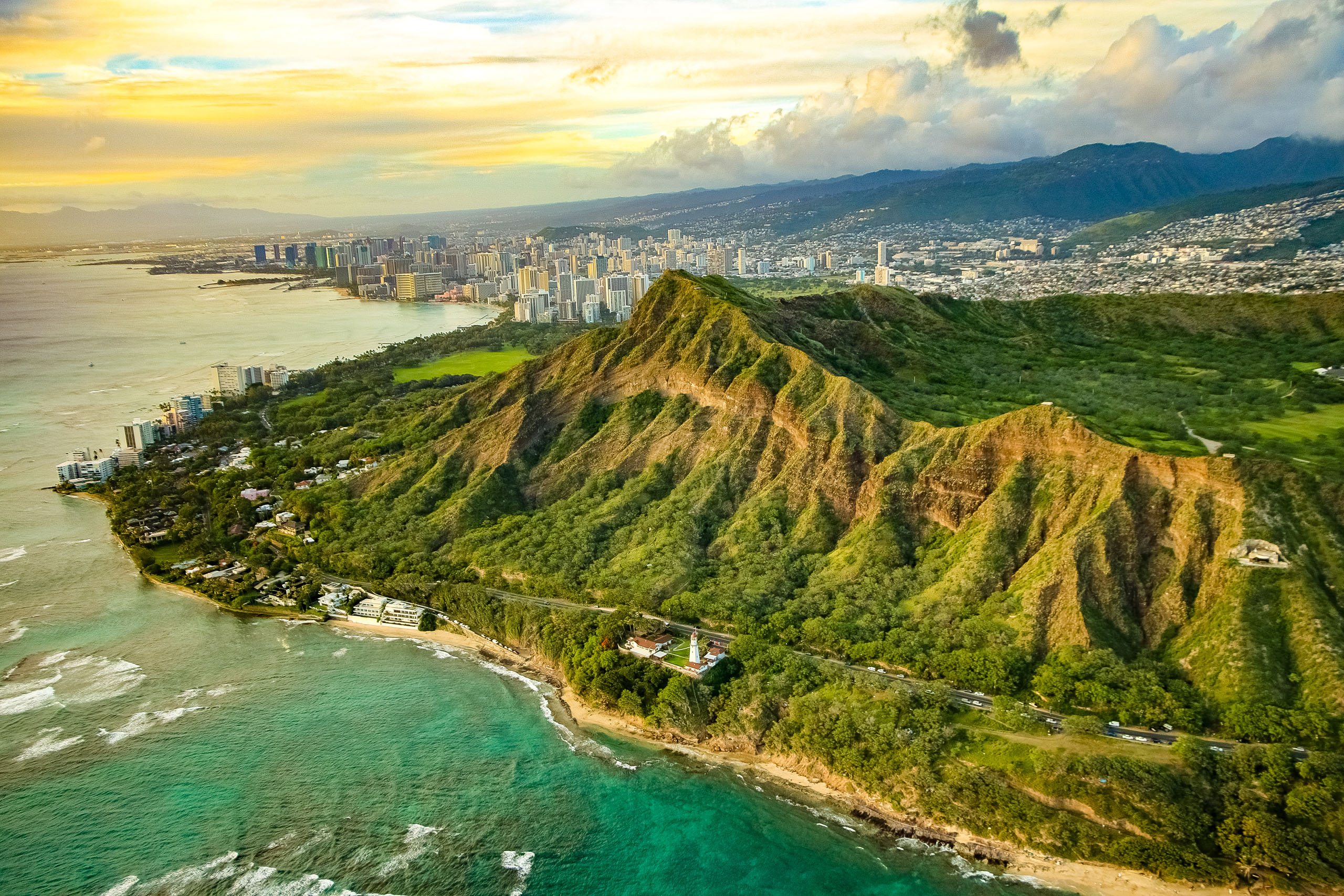 blue hawaiian circle island tour