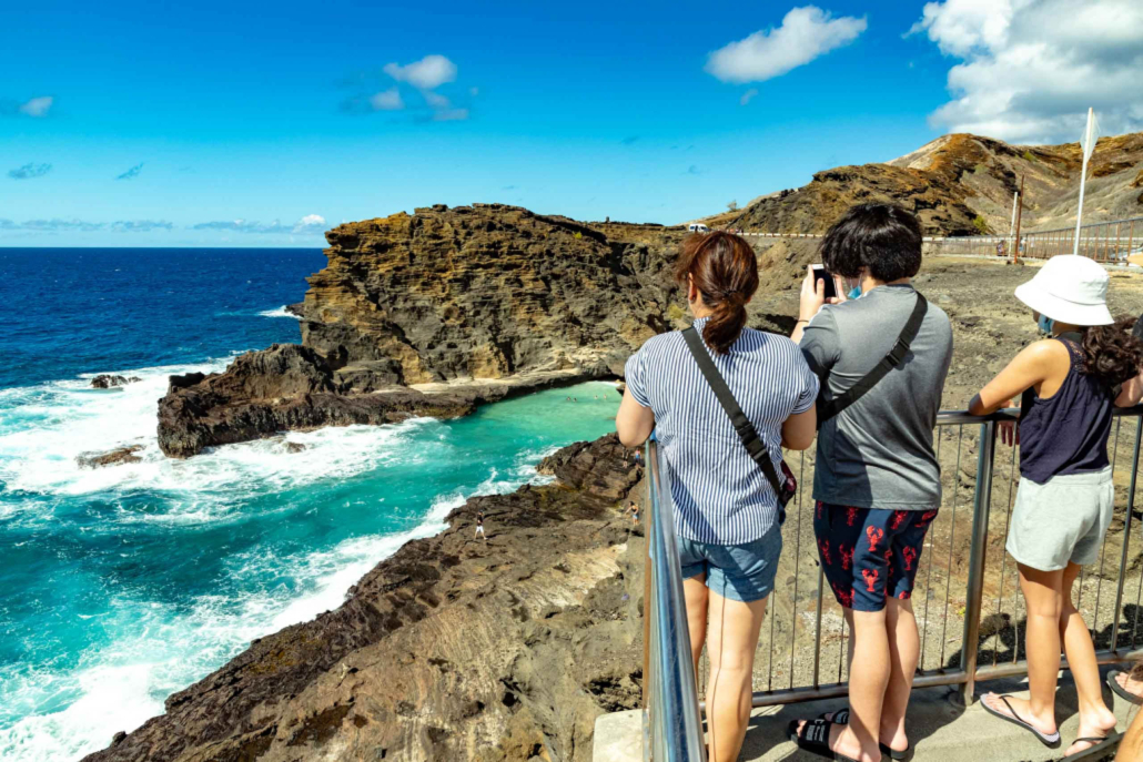 Hanola Blowhole Overlook Visitors South Oahu 