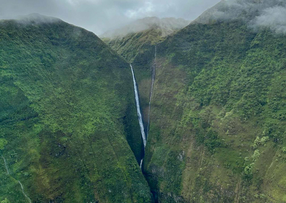 Bluehawaiian Minute Maui Spectacular Helicopter Tour Waterfall Slider
