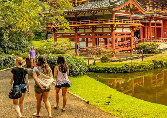 Byodo In Temple Visitors At Entrance Pond Slider