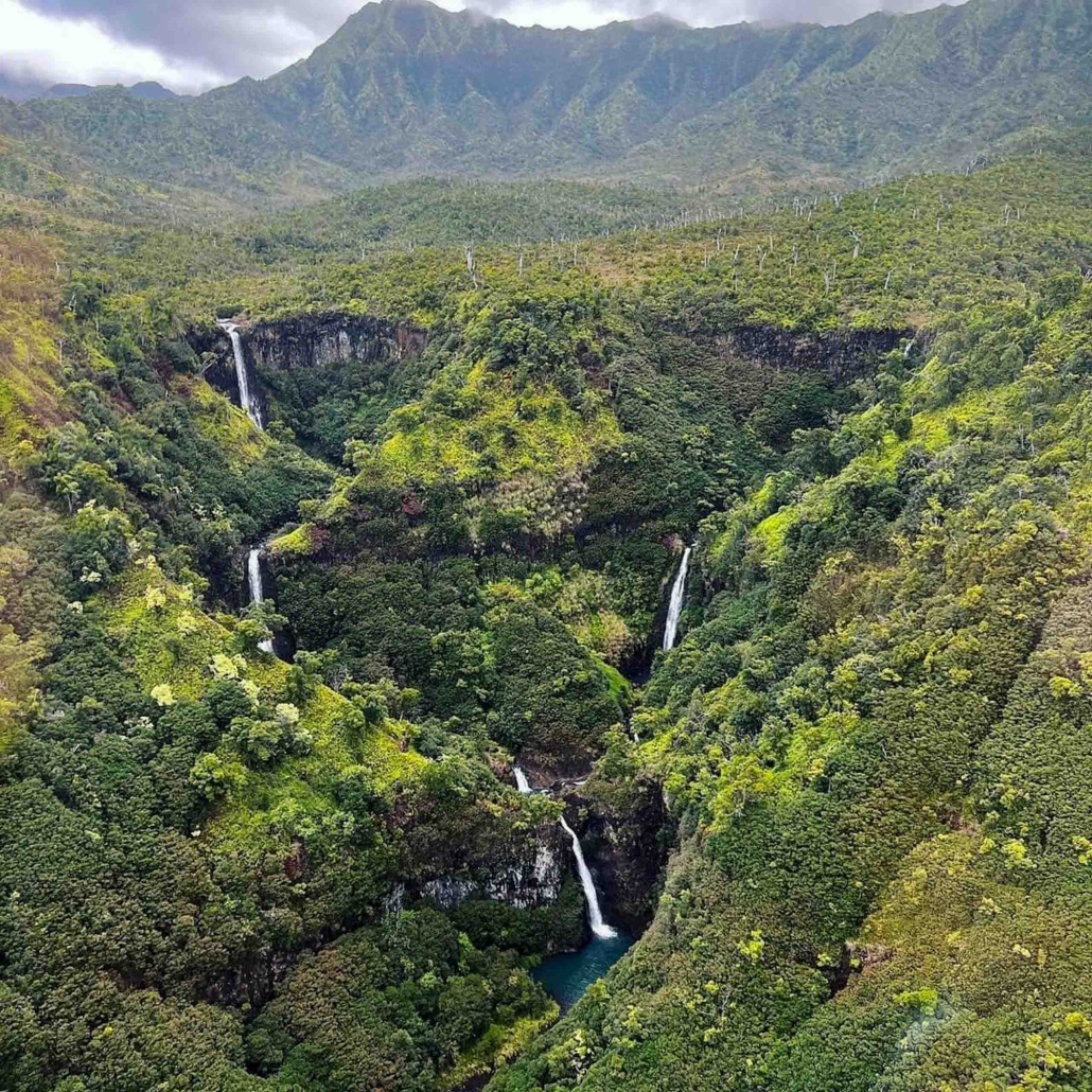 Sunshinehelicopters Kauai Ultimate Helicopter Tour Green Mountain View