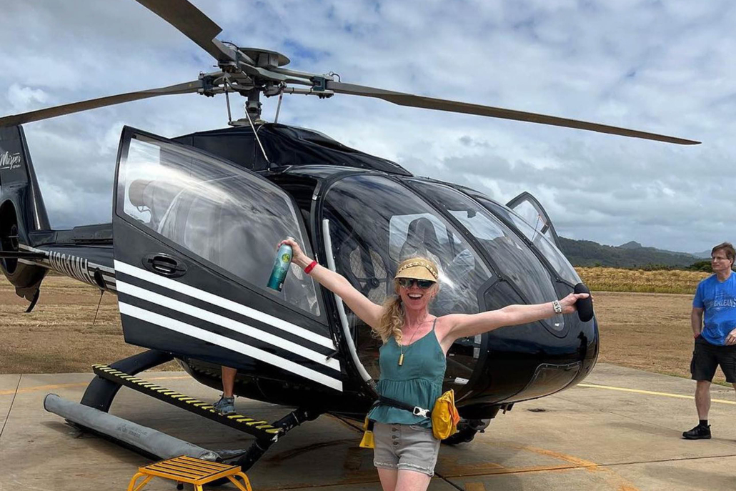 Sunshinehelicopters Private Kauai Helicopter Tour Guest Having Fun